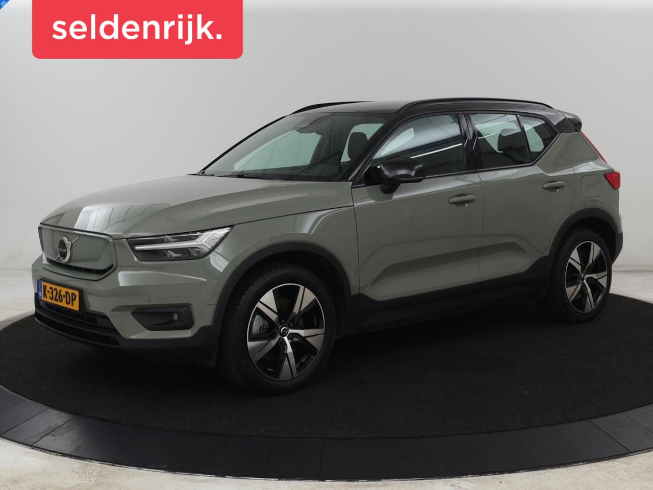 Volvo XC40 - Recharge P8 AWD R Design | Warmtepomp | Leder | Stoelverwarming | Harman/Kardon | Adaptive - AutoWereld.nl