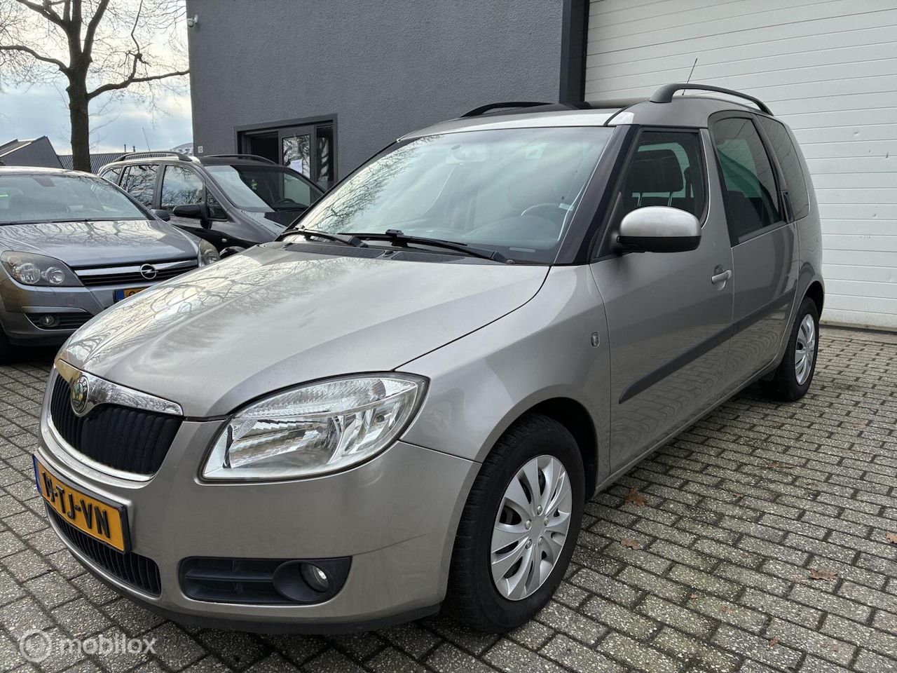 Skoda Roomster - 1.4-16V Style / airco / cruise / nieuwe apk - AutoWereld.nl