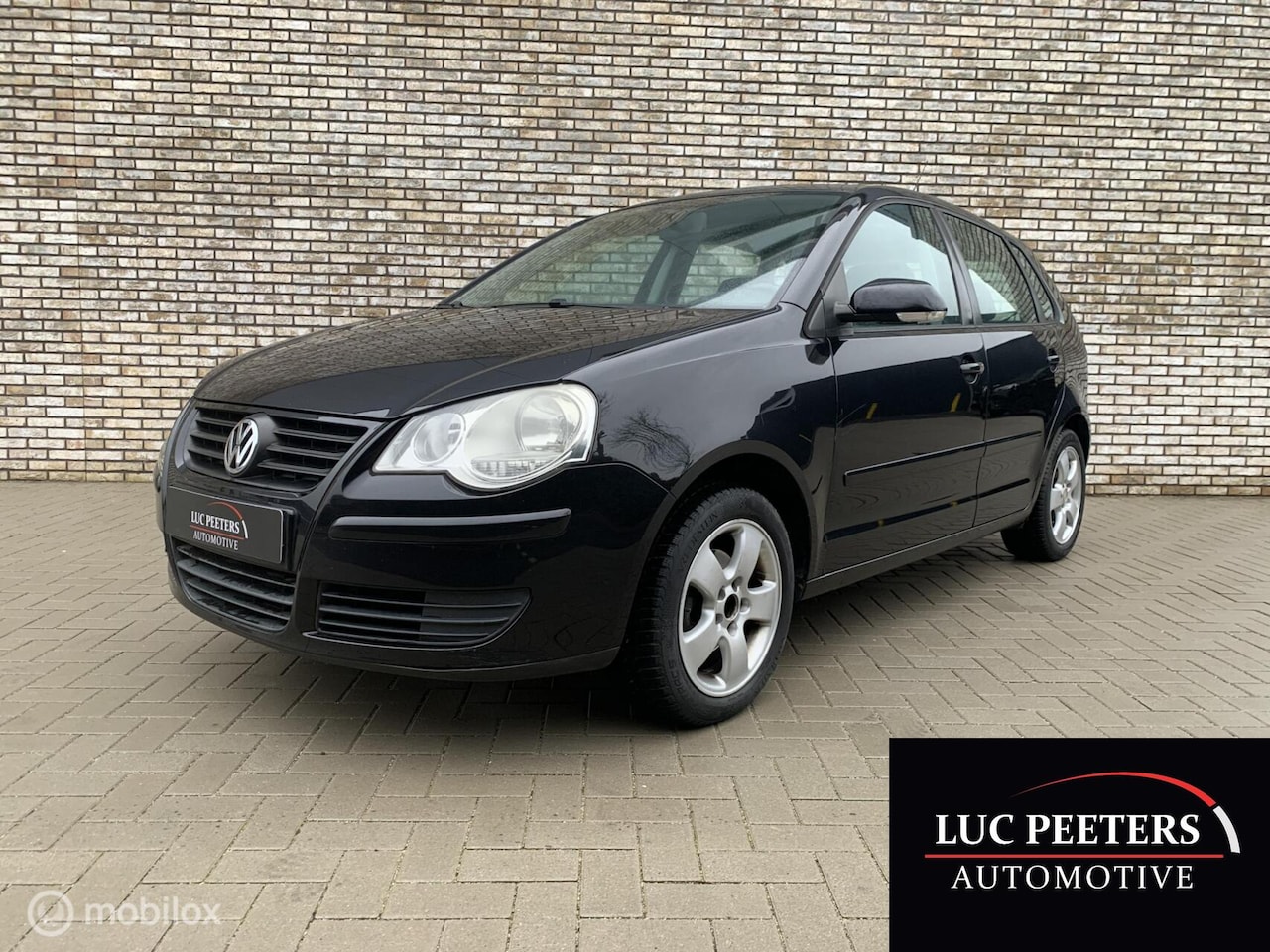 Volkswagen Polo - 1.4-16V Comfortline/5DRS/CV/AC/LMV/TREKHAAK! - AutoWereld.nl