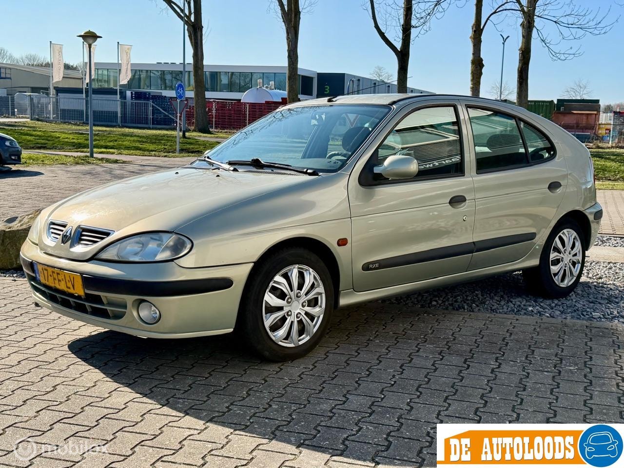 Renault Mégane - 1.6-16V RXE | Automaat | NAP | APK 03-2027 - AutoWereld.nl