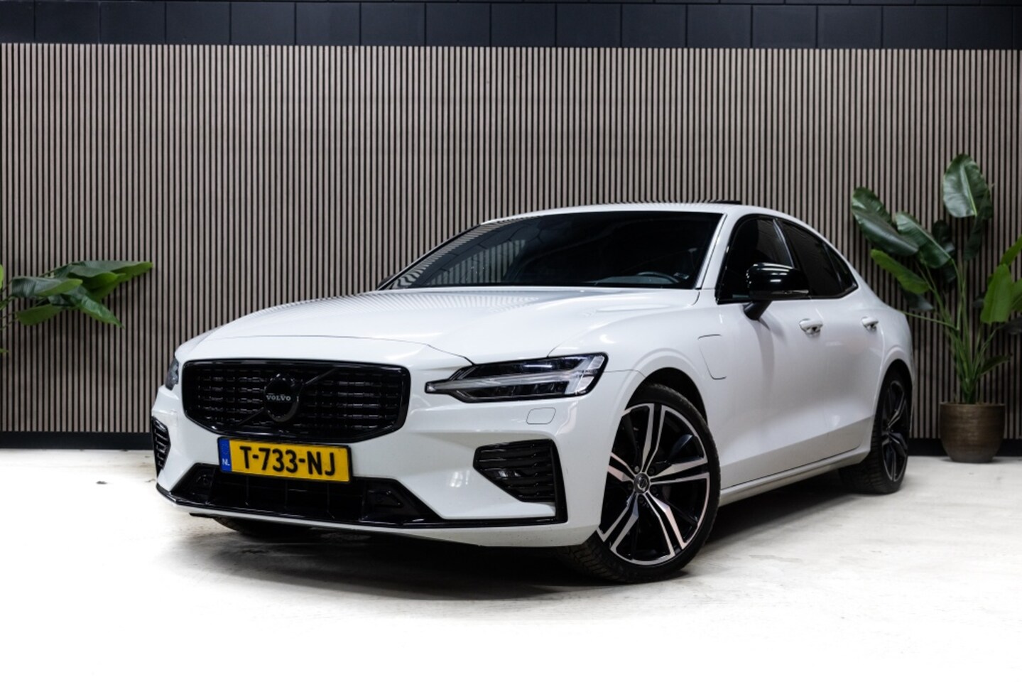 Volvo S60 - 2.0 Rech. T8 R-Des. - AutoWereld.nl