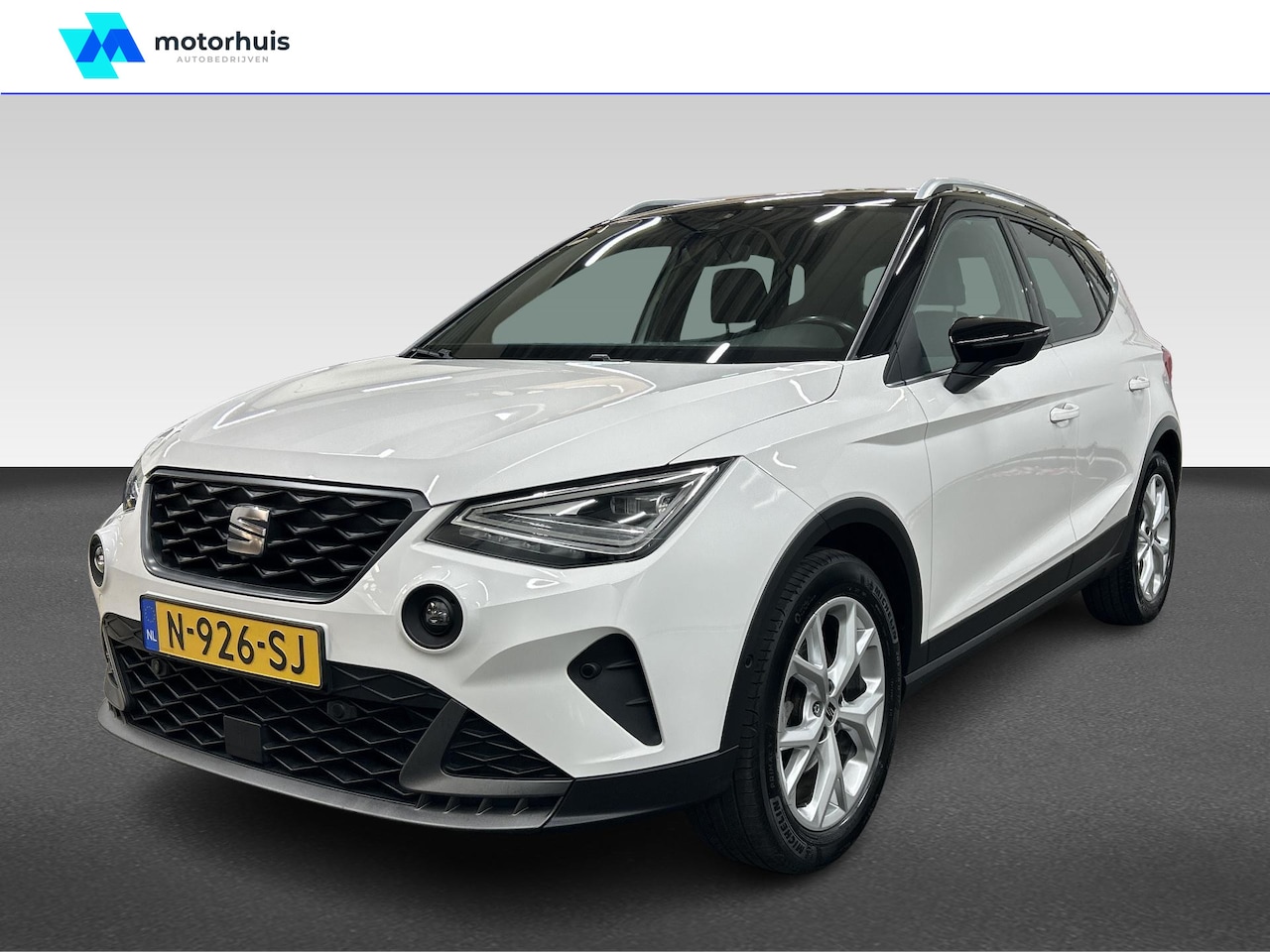 SEAT Arona - 1.0 TSI 115pk FR Business Intense Verwarmbare voorstoelen - AutoWereld.nl