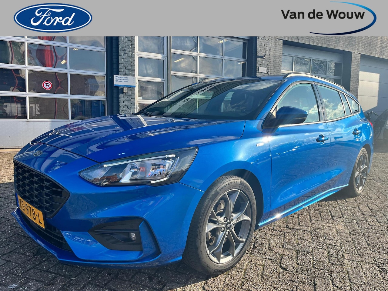 Ford Focus Wagon - 1.0 EcoBoost 125 PK ST Line Business Wagon l Winter Pack - AutoWereld.nl