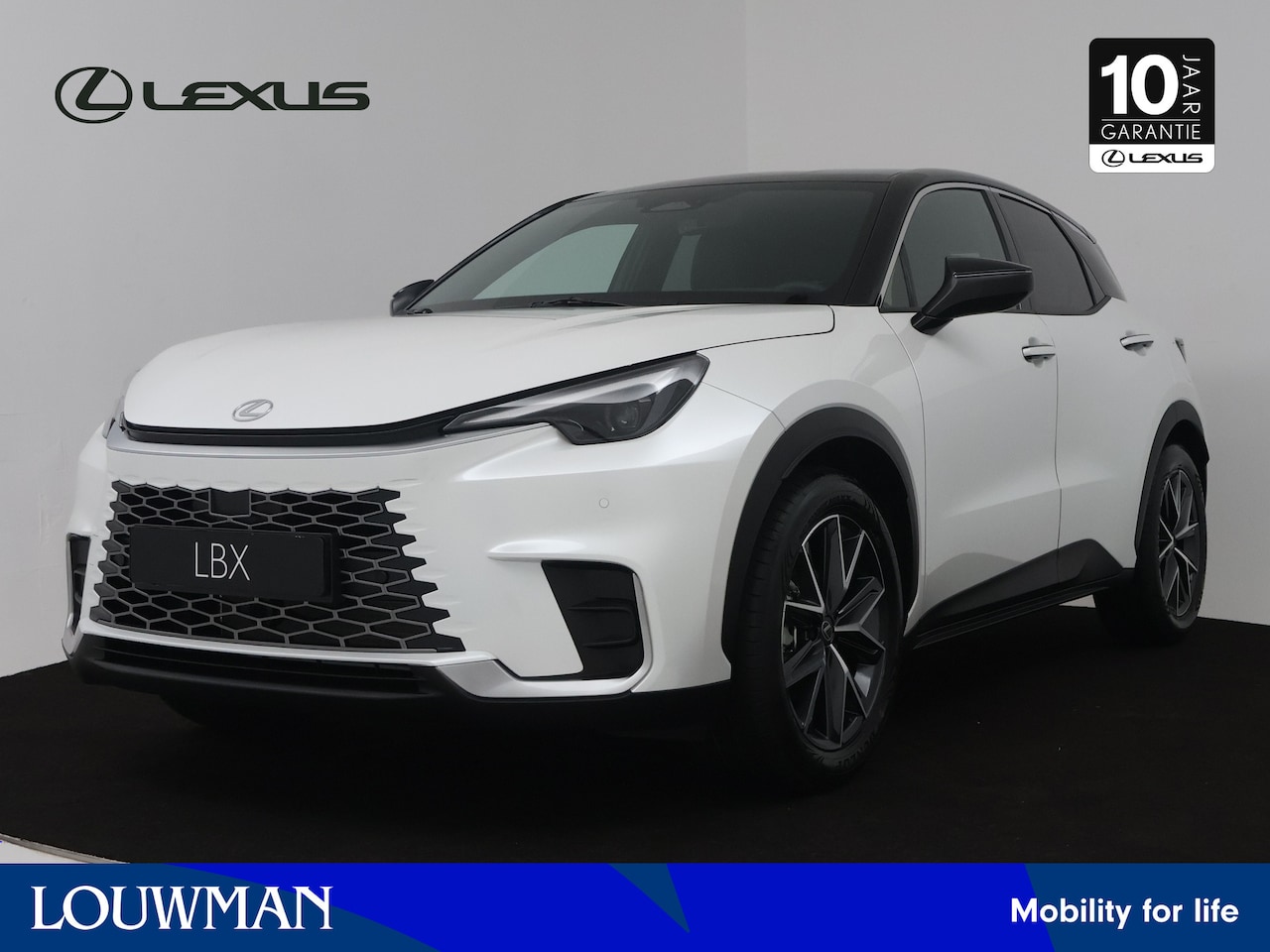 Lexus LBX - Cool 2WD | Tech Pack | Apple Carplay/Android Auto | stuur verwarmd | Voorstoelen verwarmd - AutoWereld.nl