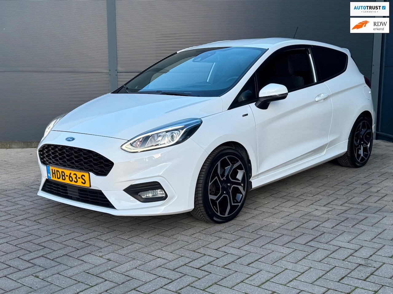 Ford Fiesta - 1.0 EcoBoost Titanium ST line , Carplay, navi - AutoWereld.nl