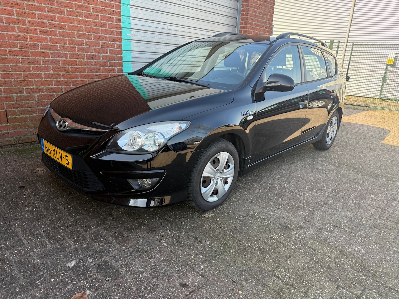 Hyundai i30 CW - 1.6i i-Drive Cool Airco Bj:2012 NAP! - AutoWereld.nl