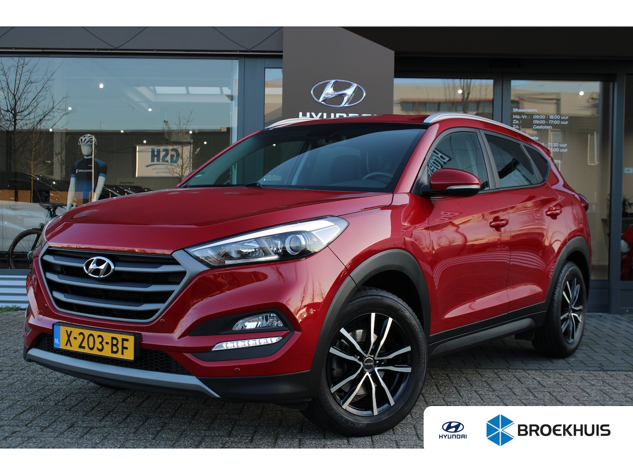 Hyundai Tucson - 1.6 GDi Comfort | Achteruitrijcamera | Metaalkleur | Trekhaak - AutoWereld.nl
