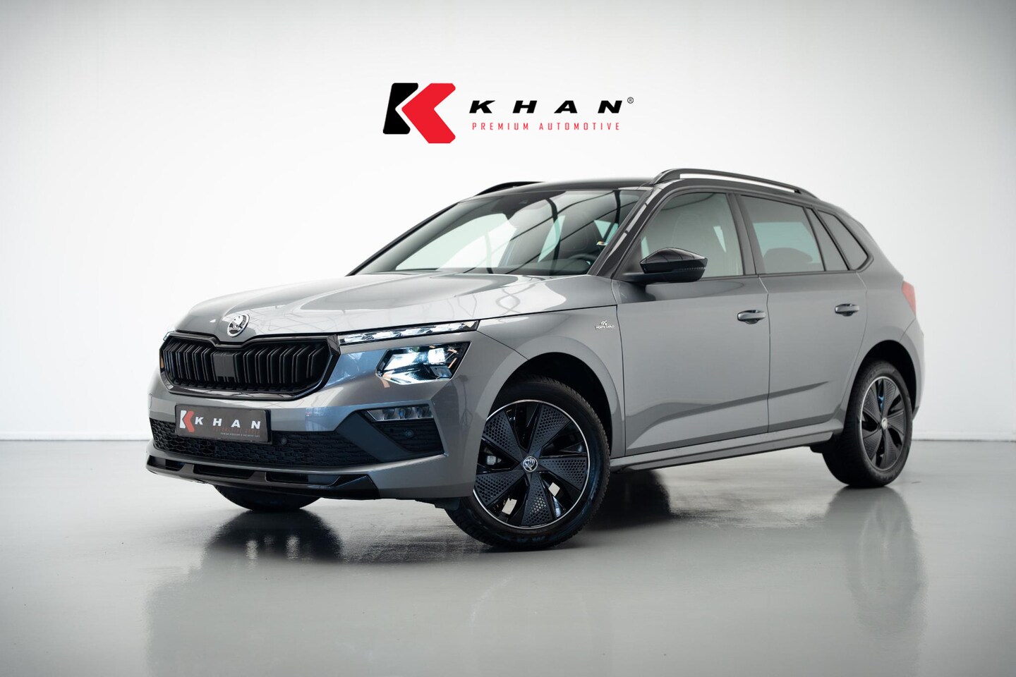 Skoda Kamiq - 1.0 TSI Monte Carlo |Glazen Dak|Camera|ACC|Stoelverwarming|Stuurverwarming|Dodehoek| - AutoWereld.nl