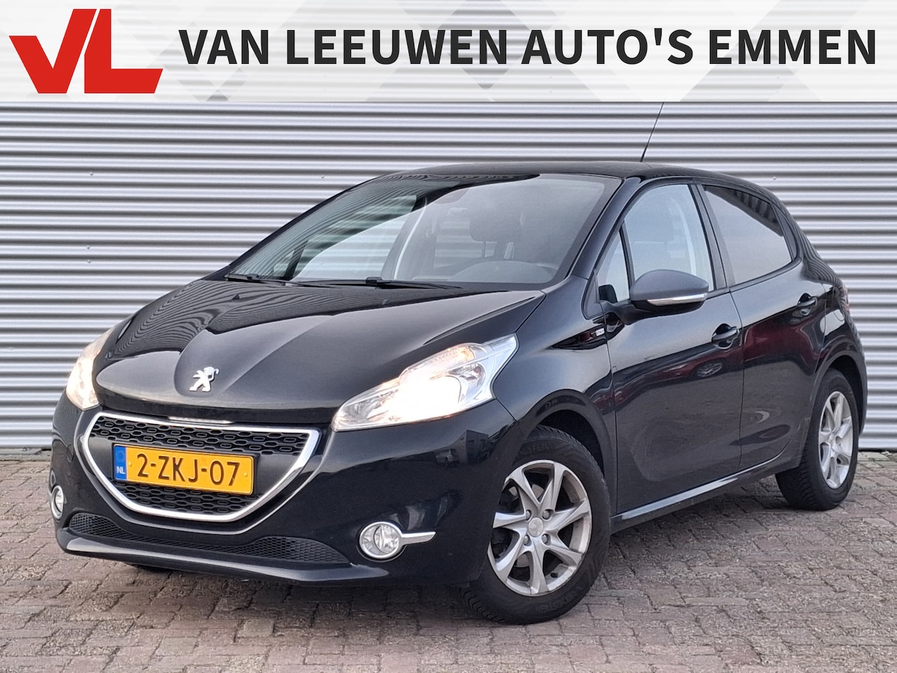 Peugeot 208 - 1.2 PureTech Style Pack | Nieuw binnen | Cruise | Trekhaak | Navi - AutoWereld.nl