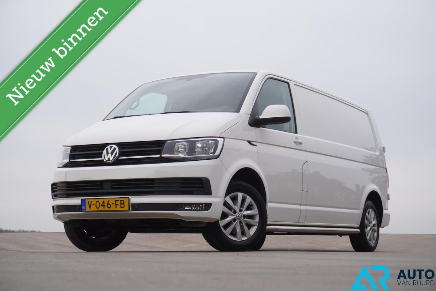Volkswagen Transporter - 2.0 TDI L2H1 * MARGE * 150 PK - 6bak - AutoWereld.nl