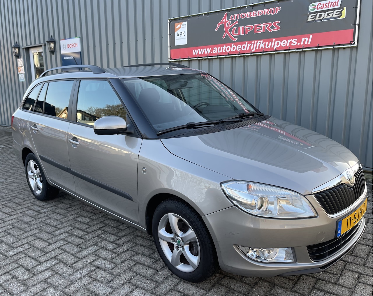Skoda Fabia Combi - 1.2 TSI Tour Navi.Airco.Lm.velgen.Pdc.Trekhaak - AutoWereld.nl