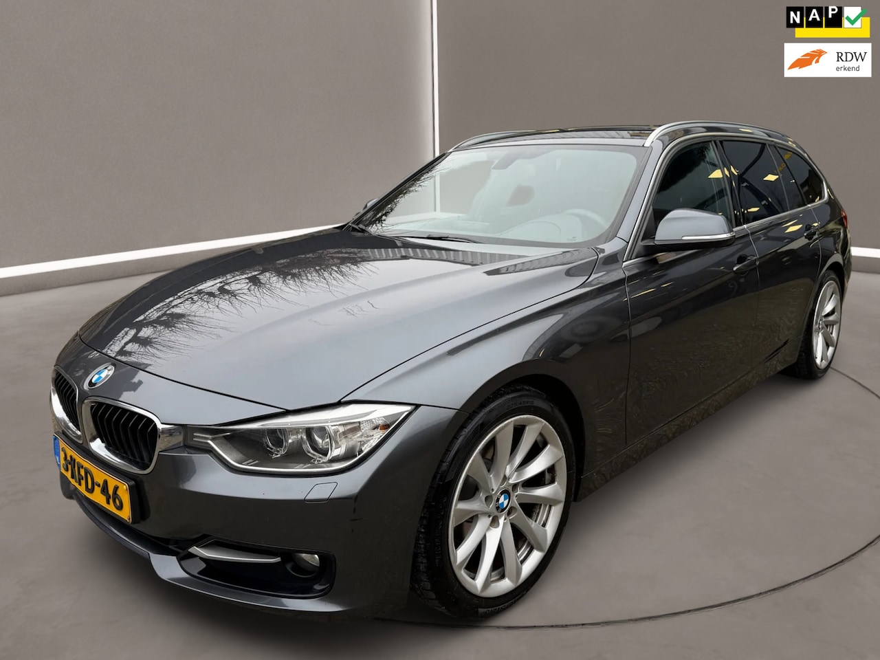 BMW 3-serie Touring - 320d Executive Upgrade 163 Pk Airco Navi Xenon Nap EXPORT - AutoWereld.nl