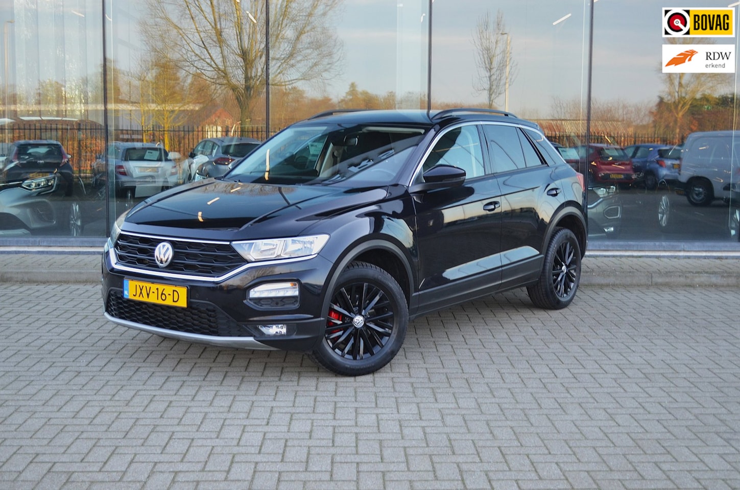 Volkswagen T-Roc - 1.5 TSI Sport | Automaat | Stoelverwarming | Carplay | Acc - AutoWereld.nl