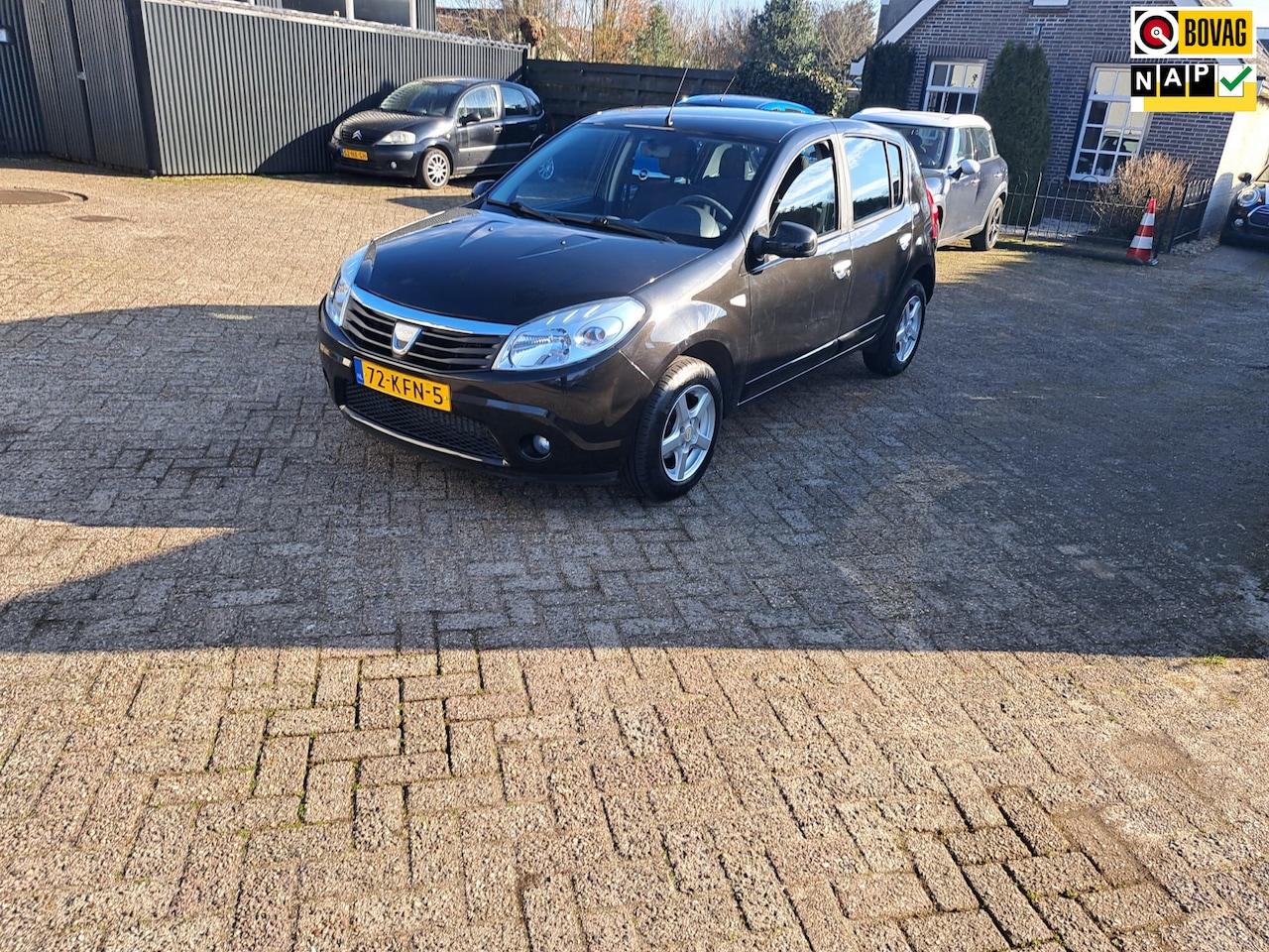 Dacia Sandero - 1.2 Lauréate 1.2 Lauréate - AutoWereld.nl