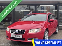 Volvo V70 - T5| 5 Cilinder| Summum|Adaptivecruisecontrol|Afneembare trekhaak|Standkachel