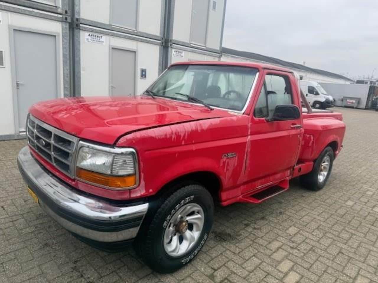 Ford F150 - Flare Side 1993 pick up 5.0 - AutoWereld.nl