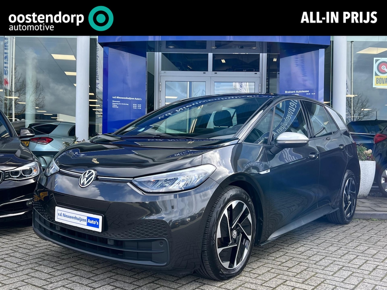 Volkswagen ID.3 - First 58 kWh | Stoelverwarming | Info: 0492588974 | Info Bas: 0492-588982 - AutoWereld.nl