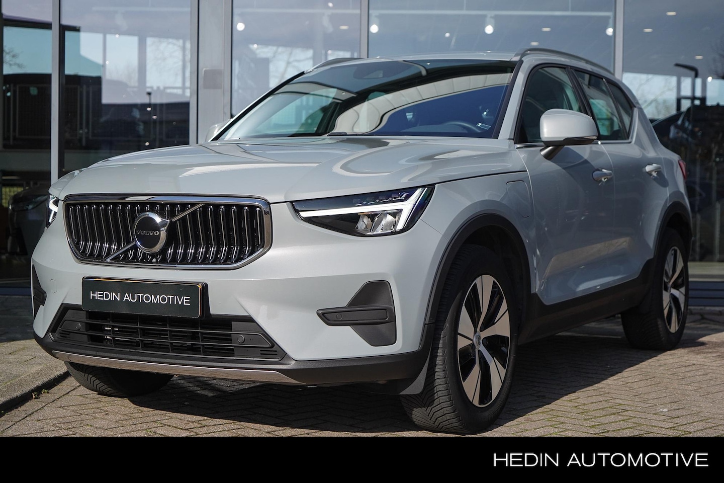 Volvo XC40 - 1.5 T4 Plug-in hybrid Core Bright 1800KG Trekgewicht | Trekhaak elektrisch uitklapbaar| Pa - AutoWereld.nl