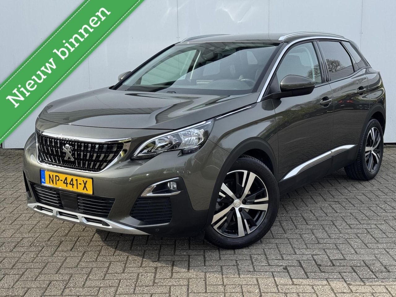 Peugeot 3008 - 1.2 PureTech Active|Lage km-stand|D-riem vervangen! - AutoWereld.nl