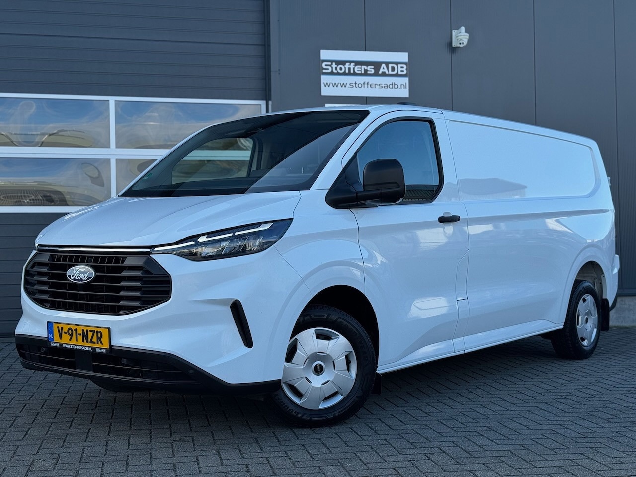 Ford Transit Custom - 300 2.0 TDCI 136pk L2H1 Trend | CarPlay | Camera | Kunstleer | LED | Cruise | PDC | Blueto - AutoWereld.nl