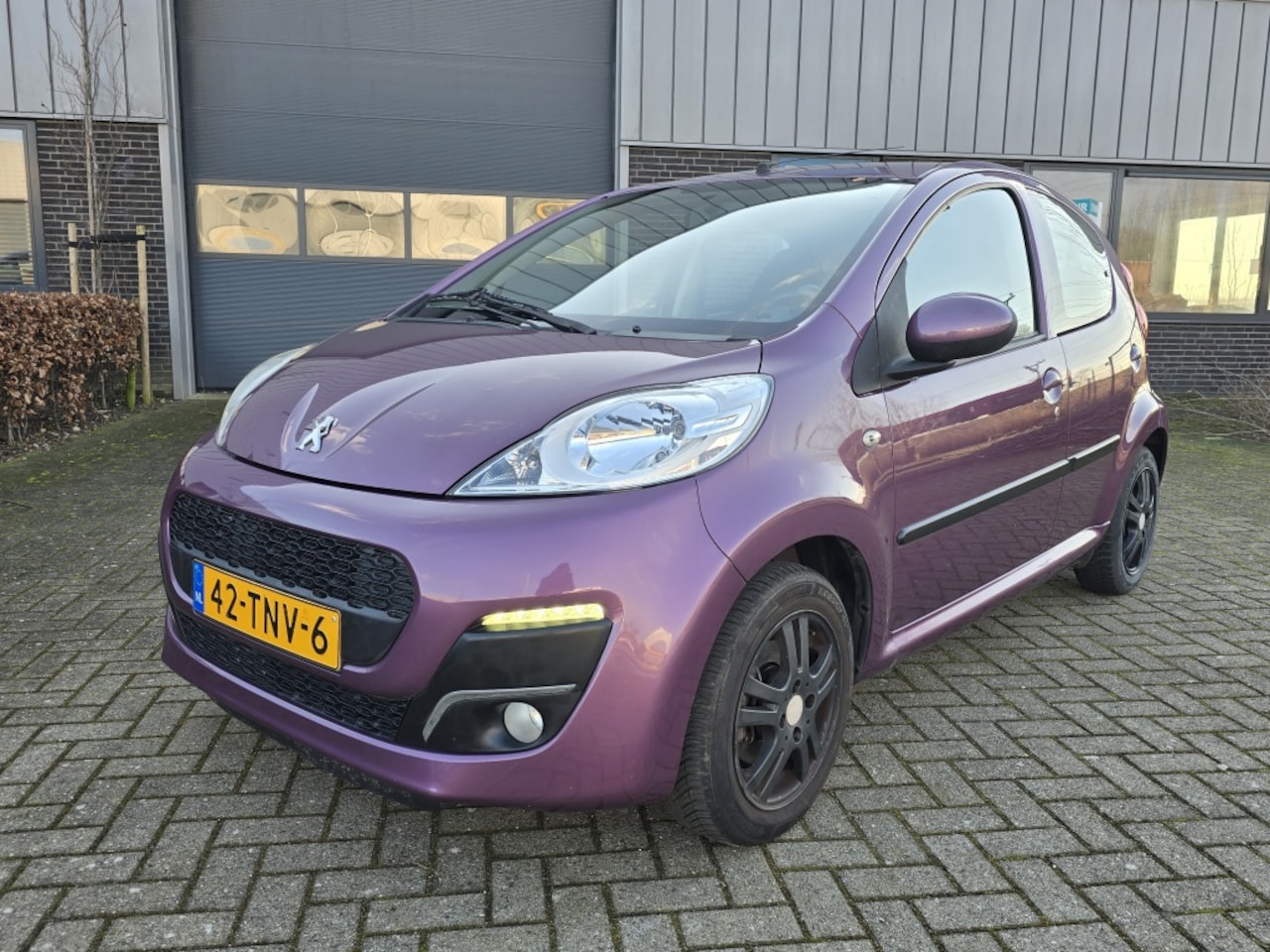 Peugeot 107 - 1.0| NWE APK| GOED OND| AIRCO| 5D| AFN. TRKH - AutoWereld.nl