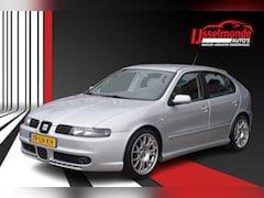 SEAT Leon - 1.8-20VT Topsport 170.682 km NL AUTO