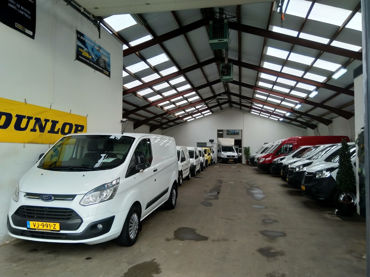 Ford Transit Custom - 320 2.0 TDCI L2H2 Trend 65DKM!!! E6 - AutoWereld.nl