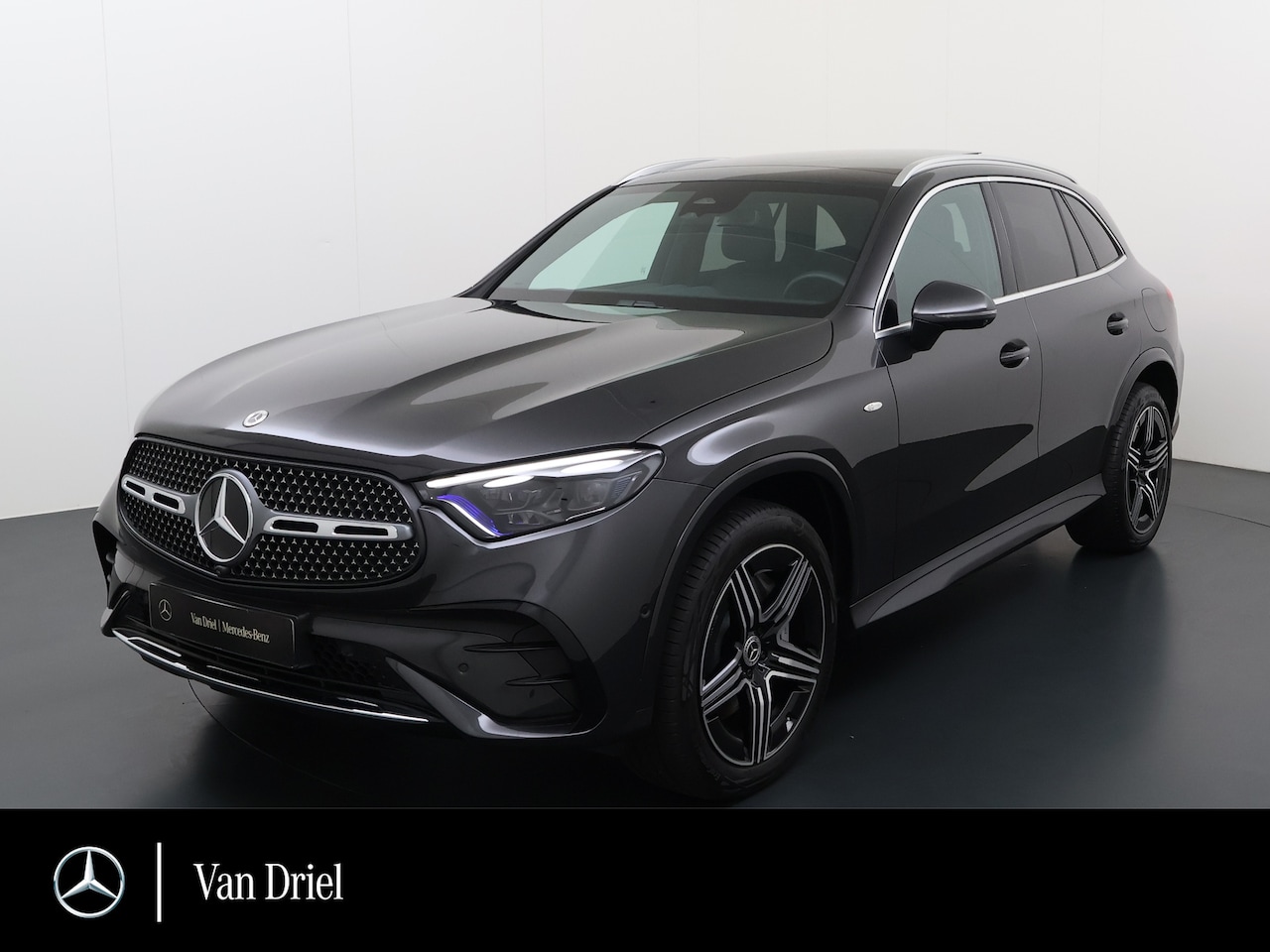 Mercedes-Benz GLC-klasse - 300 e 4MATIC AMG Line | Pano Trekhaak Memory Digital - AutoWereld.nl