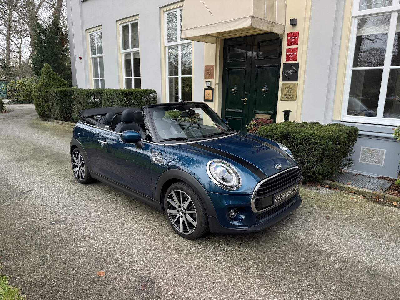 MINI Cabrio - 1.5 Cooper Sidewalk Edition Mini 1.5 Cooper Sidewalk Edition - AutoWereld.nl