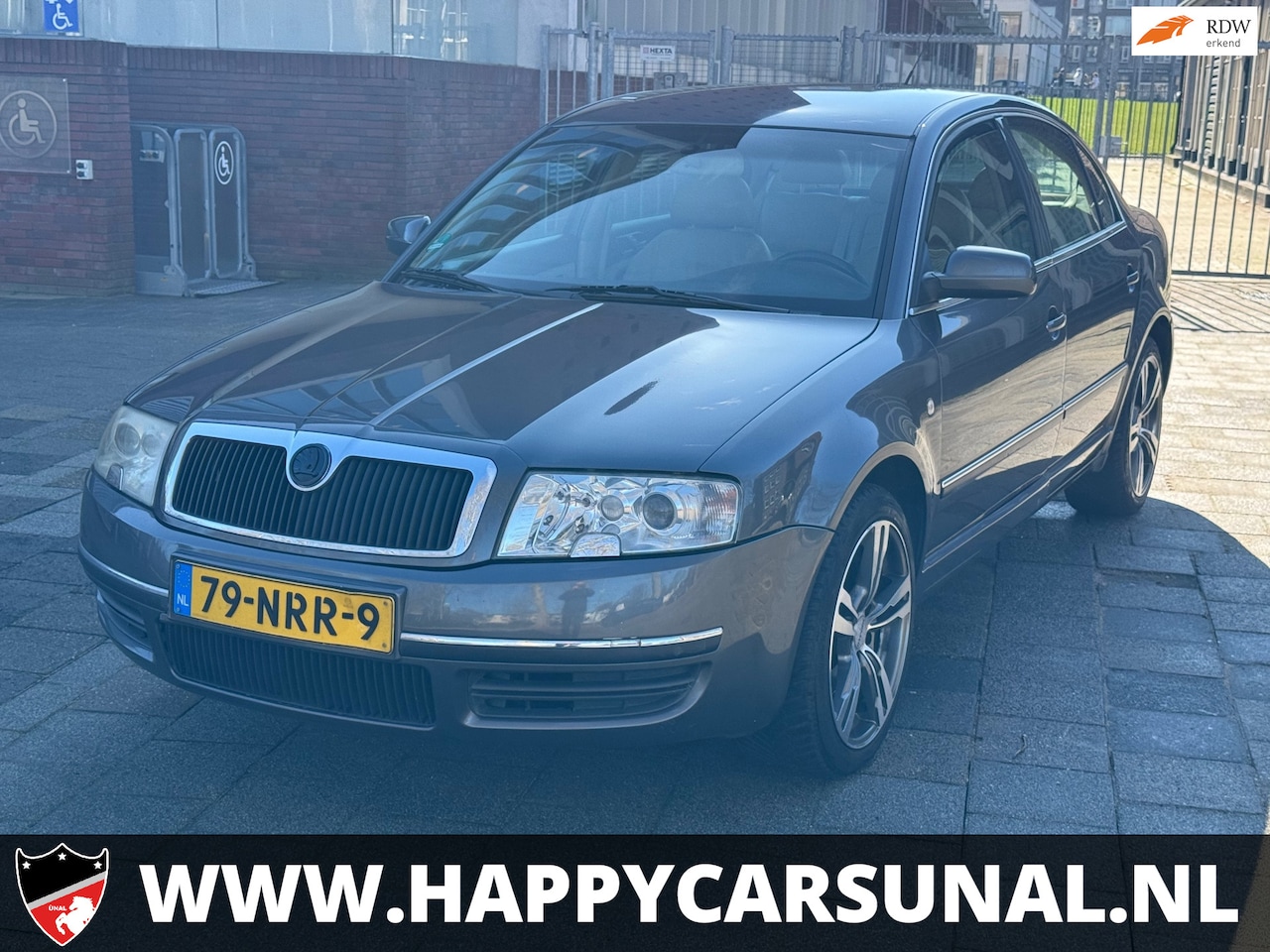 Skoda Superb - 2.8 V6 Elegance 2.8 V6 Elegance, AUTOMAAT, APK - AutoWereld.nl