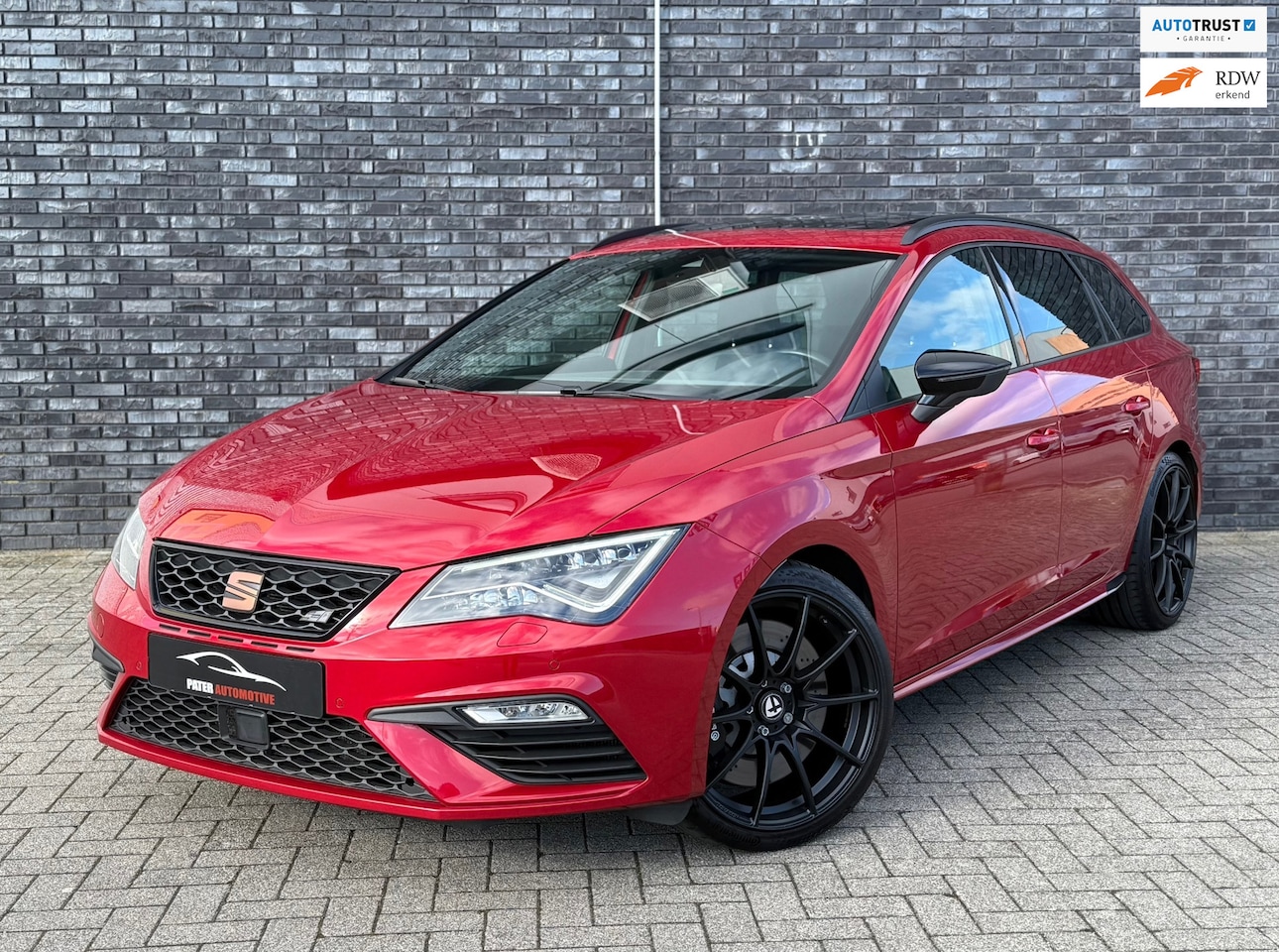 SEAT Leon ST - 2.0 TSI CUPRA PERFORMANCE|Virtual|Panorama|ACC|Beats|DEALER ONDERHOUDEN - AutoWereld.nl