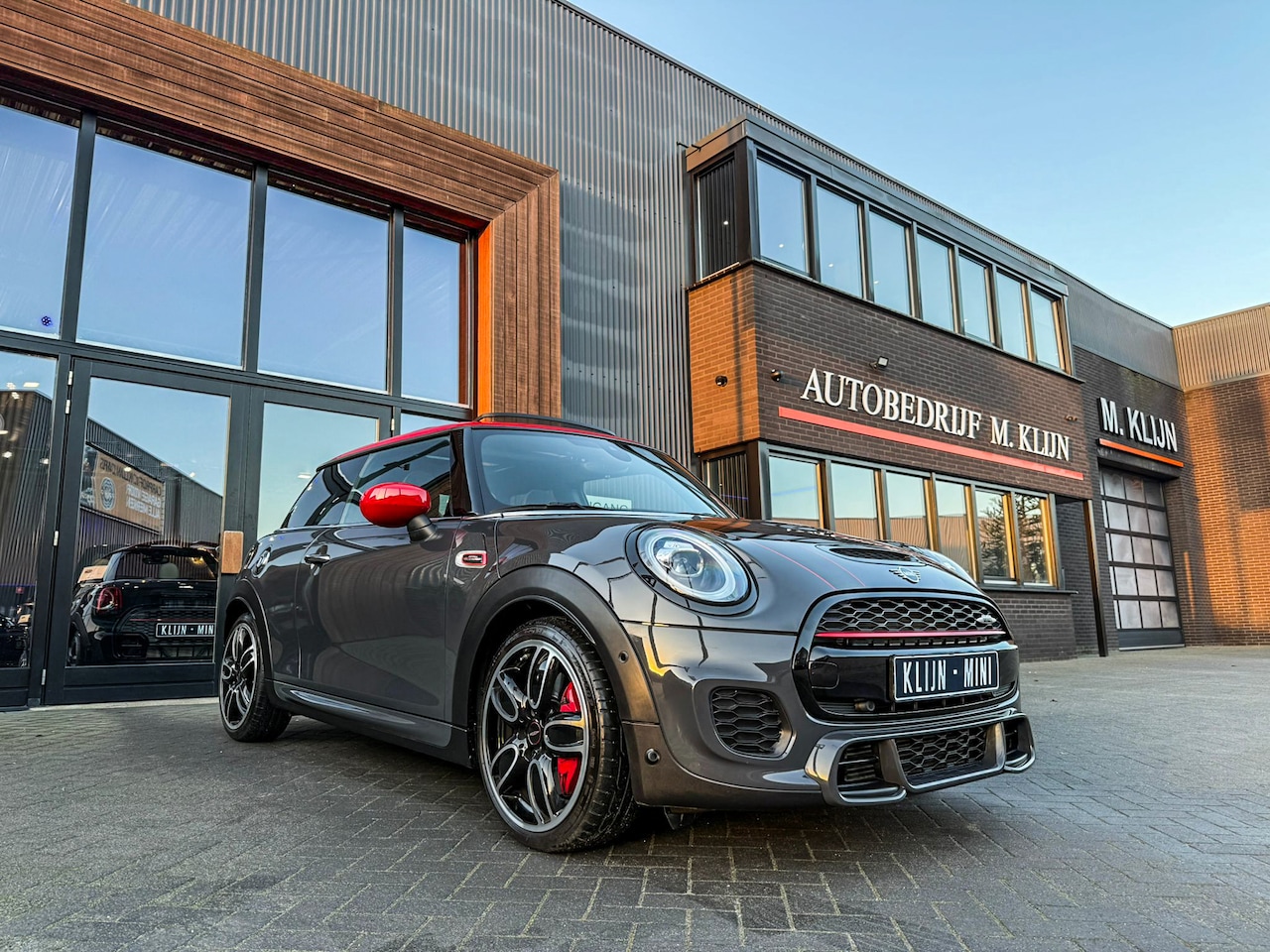 MINI John Cooper Works - Mini 2.0 Chili F1 aut 231pk/Pano/Hk/Camera/NL auto/Vol - AutoWereld.nl