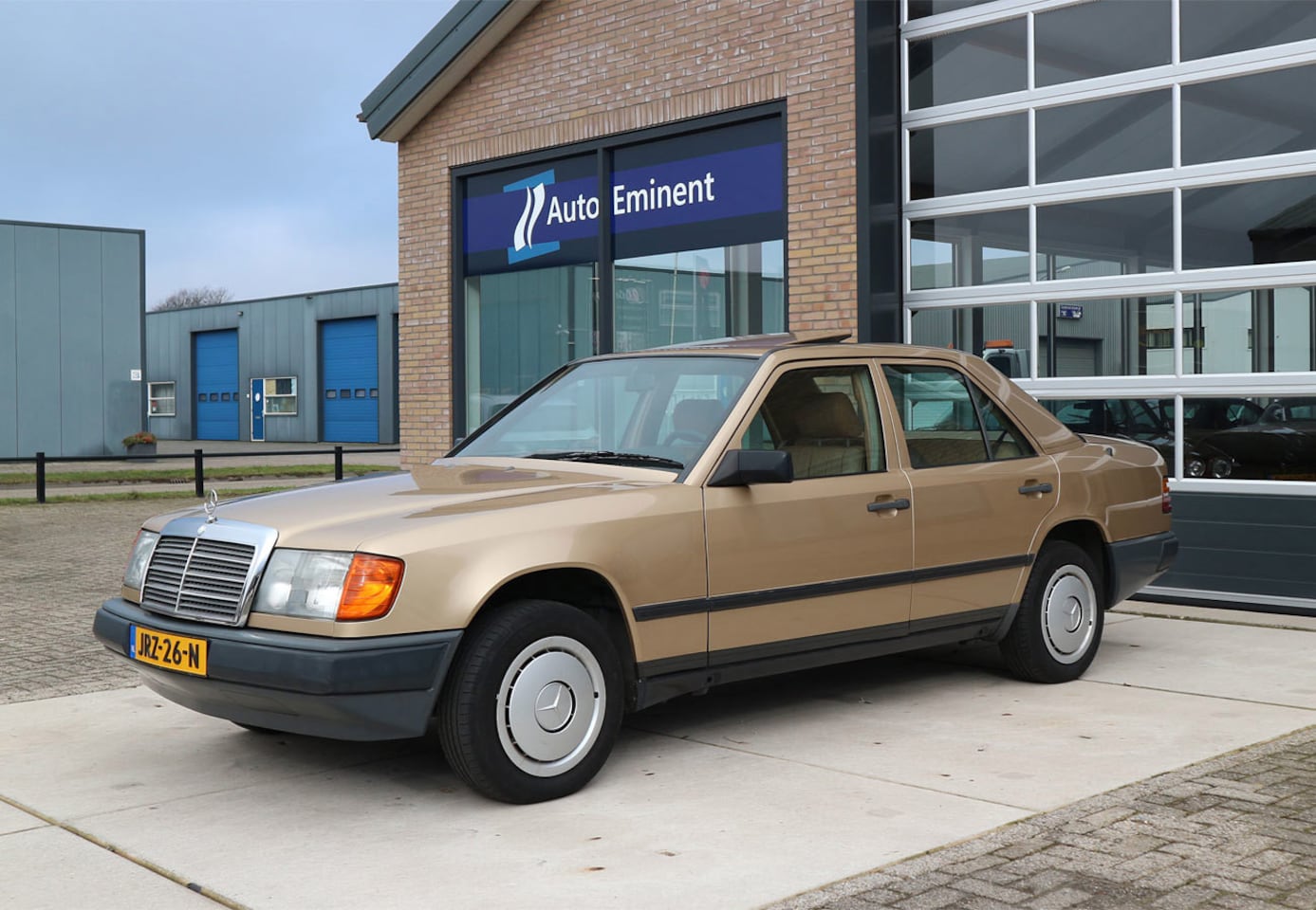Mercedes-Benz 200-500 (W124) - 200 D 5 bak schuifdak puntgaaf roestvrij 1e lak - AutoWereld.nl