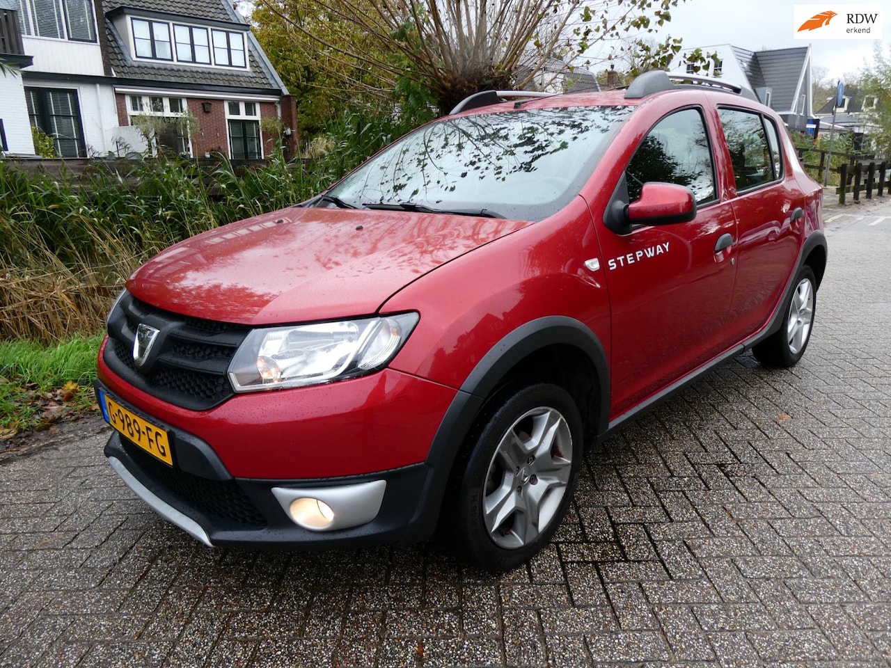 Dacia Sandero Stepway - 0.9 TCe 90pk 120.000km. Zuinig Hoge instap - AutoWereld.nl