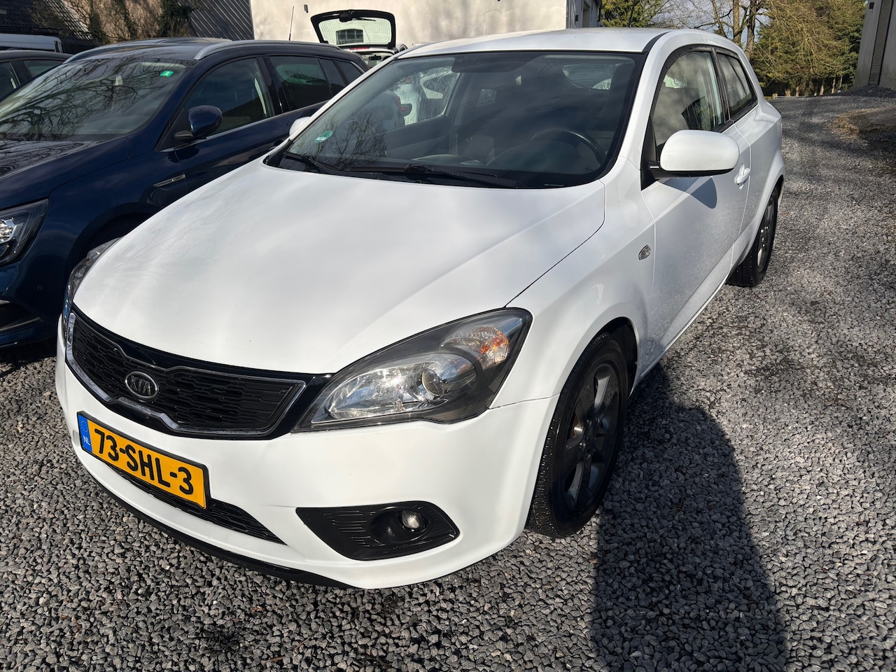 Kia Pro cee'd - 1.4 CVVT Navigator Plus Pack 1.4 CVVT Navigator Plus Pack - AutoWereld.nl