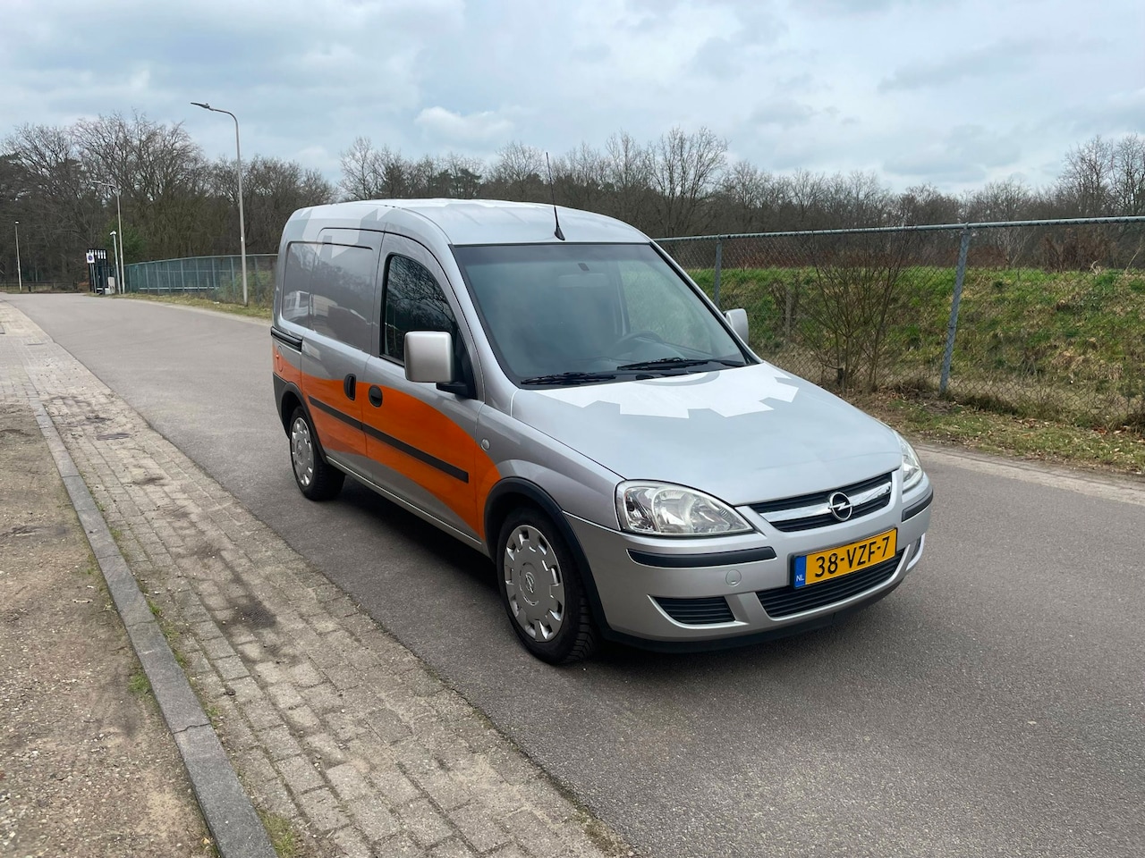 Opel Combo - 1.3 CDTi Comfort [ new apk ] - AutoWereld.nl