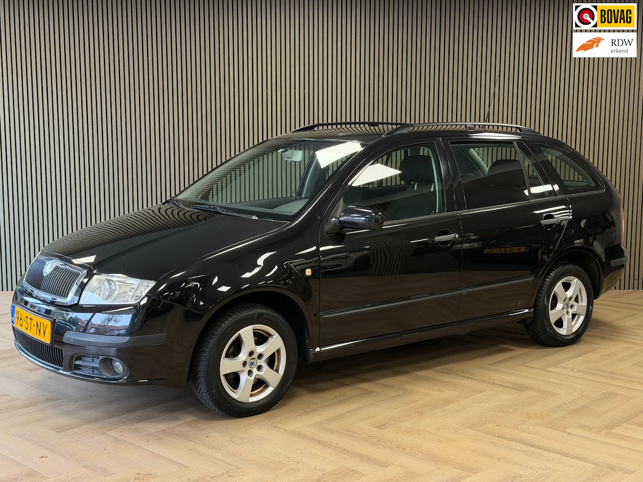 Skoda Fabia Combi - 1.4-16V Elegance NAP CRUISE CONTROL ELEKTRISCHE RAMEN SPIEGELVERWARMING AIRCO - AutoWereld.nl