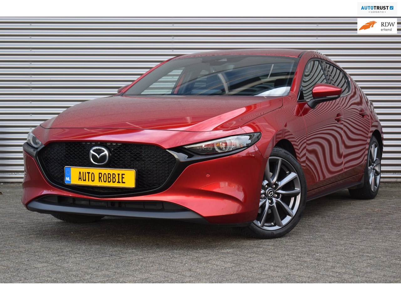 Mazda 3 - 2.0 e-SkyActiv-G M-Hybrid 150-PK, Airco, Ecc, Cruise, Navi, 360 Camera, Leder. - AutoWereld.nl
