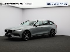 Volvo V60 - 2.0 B4 Essential Edition / Stoel-, stuurwiel- & achterbankverwarming / Achteruitrijcamera