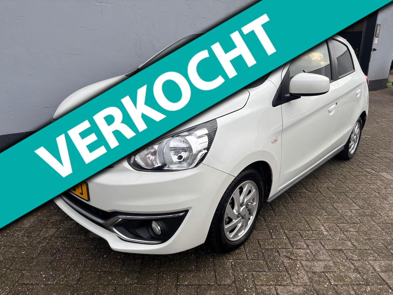 Mitsubishi Space Star - 1.0 Intense 1.0 Intense - AutoWereld.nl