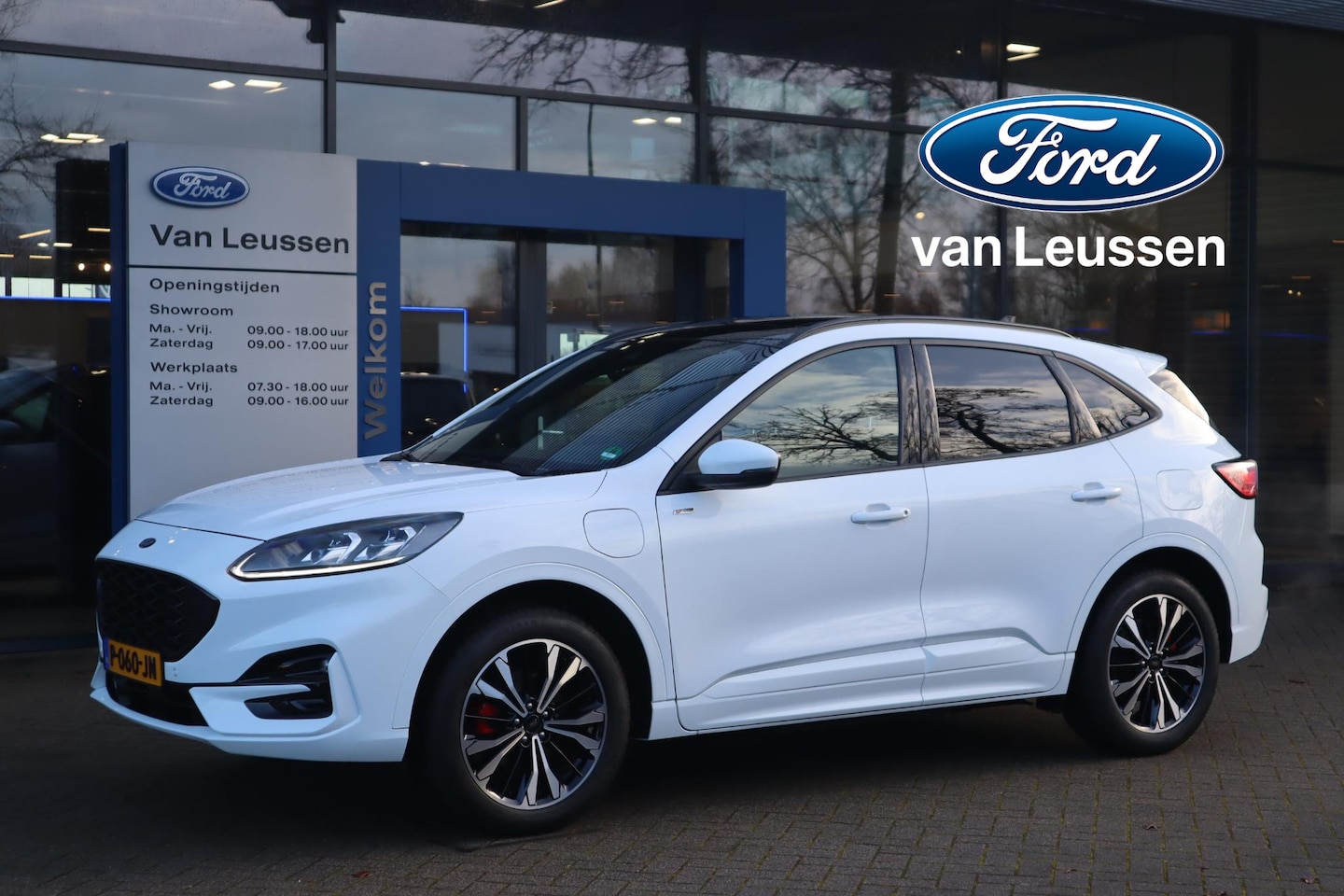 Ford Kuga - 2.5 PHEV ST-LINE-X 19"LMV B&O LED-PAKKET PANO/SCHUIFDAK WINTERPACK CAMERA - AutoWereld.nl