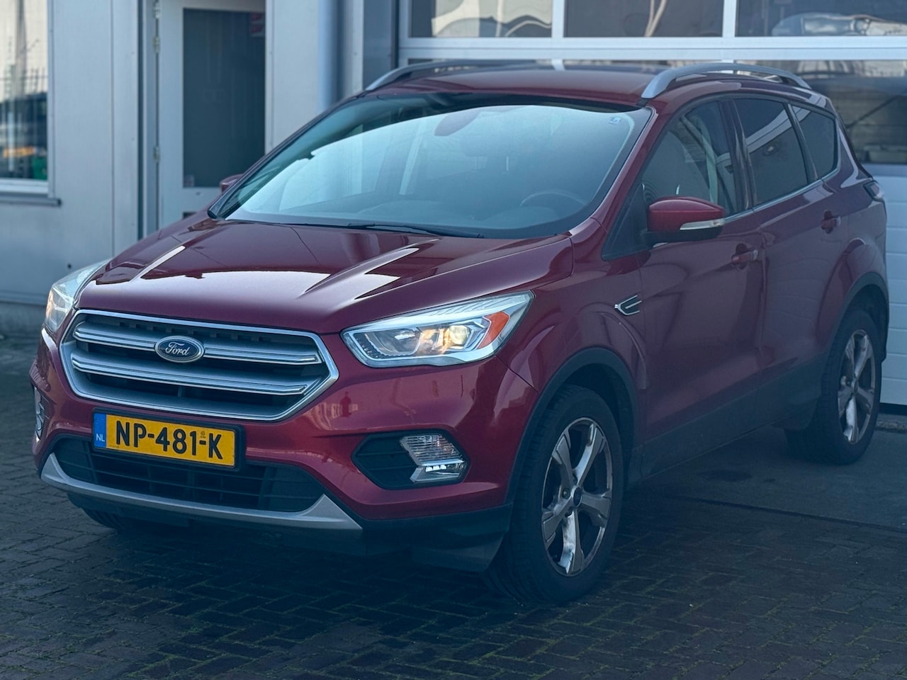 Ford Kuga - 1.5 EcoBoost Titanium 1.5 EcoBoost Titanium - AutoWereld.nl