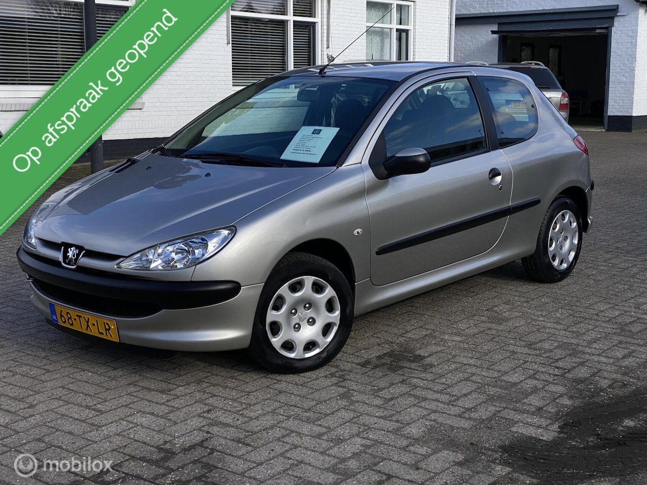 Peugeot 206 - 1.4 One-line | Trekhaak | Keurig nette 206 - AutoWereld.nl
