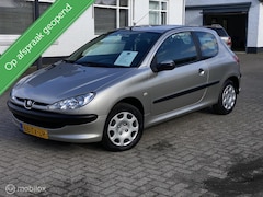 Peugeot 206 - 1.4 One-line | Trekhaak | Keurig nette 206