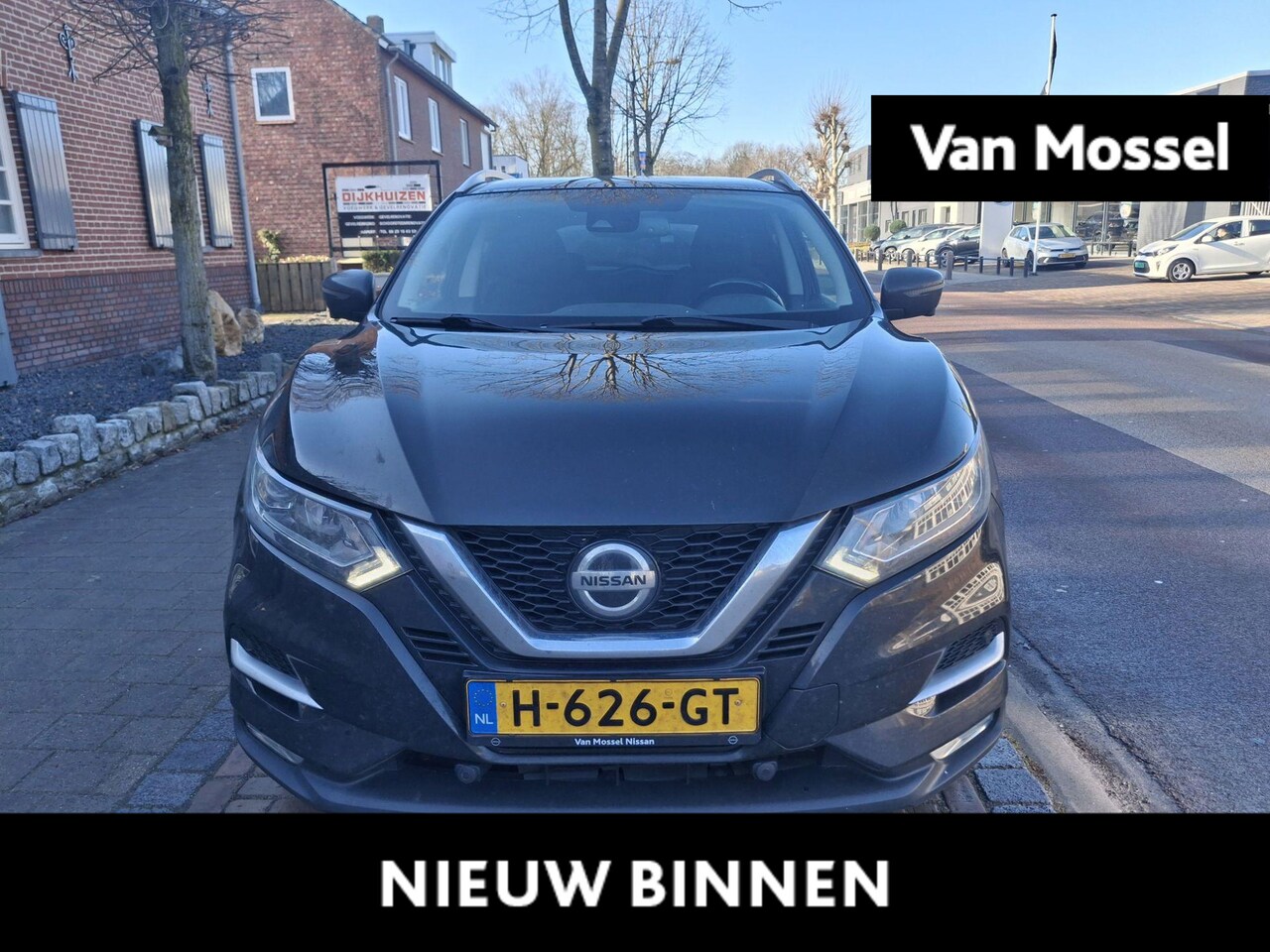 Nissan Qashqai - 1.3 DIG-T N-Connecta 159 PK | Automaat | Cruise Control | 360 Camera | Trekhaak | Climate - AutoWereld.nl