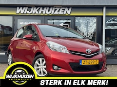 Toyota Yaris - 1.3 VVT-i Dynamic met Airco Navigatie Camera Nieuwstaat