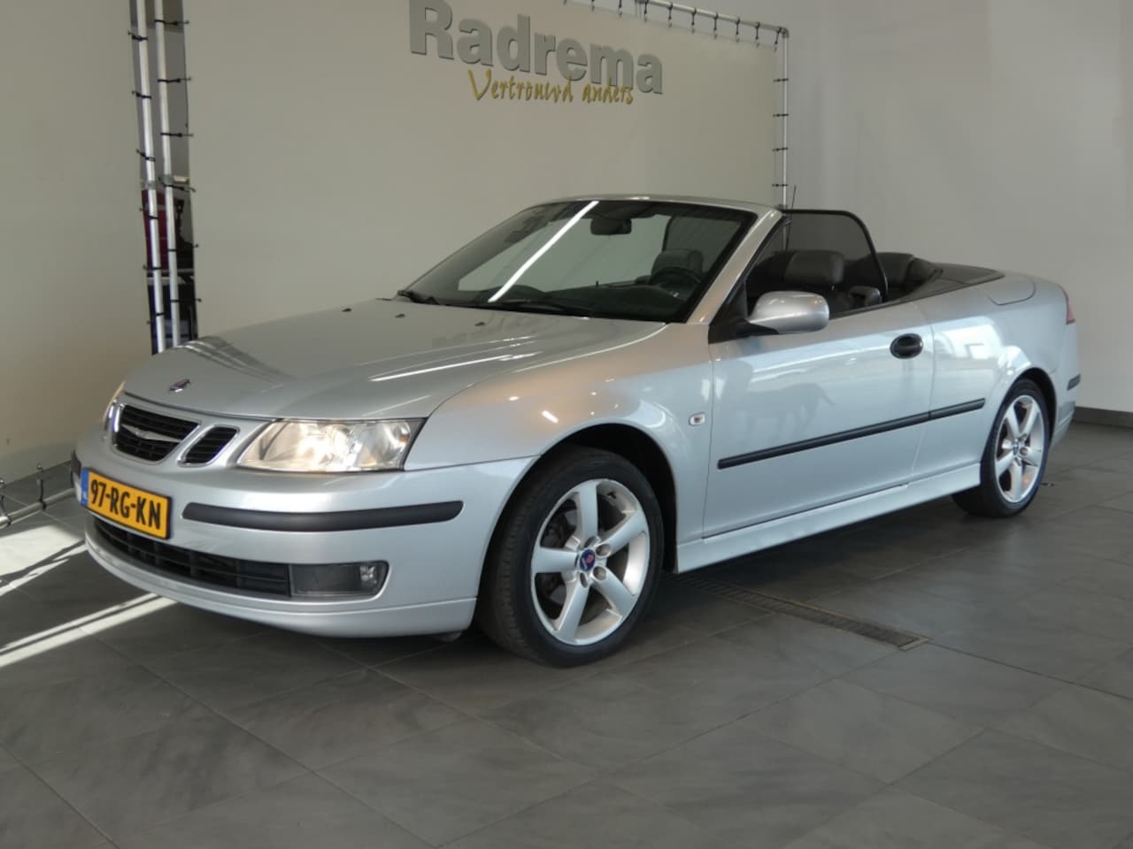 Saab 9-3 Cabrio - 2.0t Cabrio Vector Mooie Auto ! - AutoWereld.nl