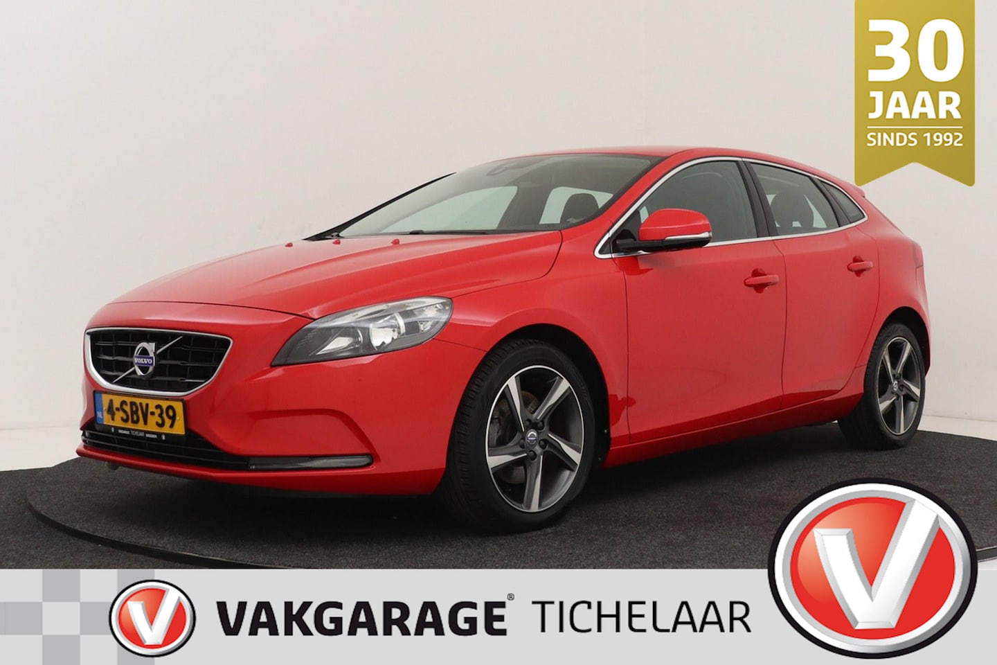 Volvo V40 - 1.6 T3 Momentum | Org NL | Distributie Vervangen | Navigatie | Climate Control | Cruise Co - AutoWereld.nl