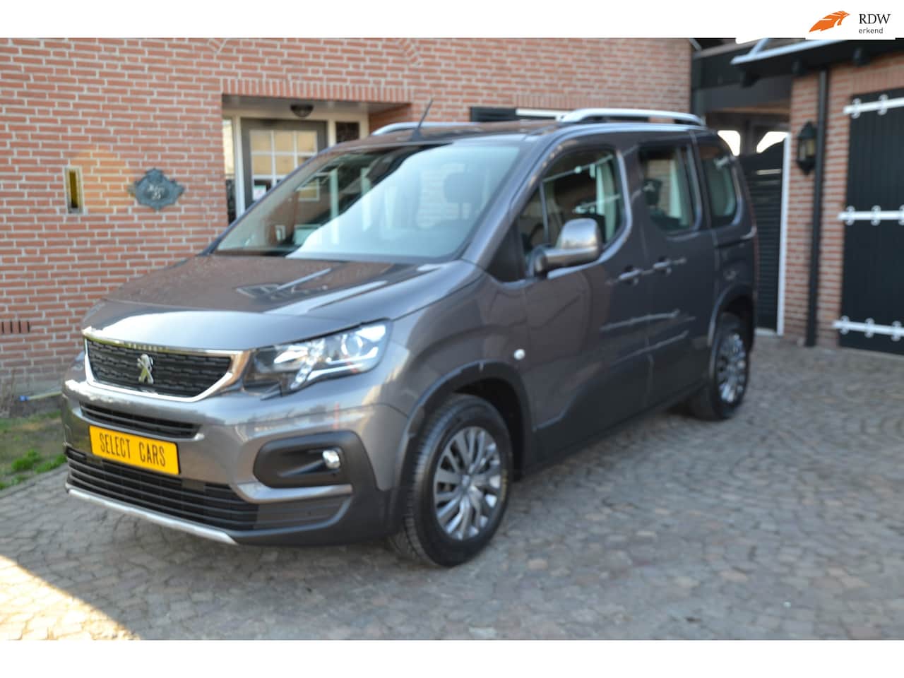 Peugeot Rifter - 1.2 Pure Tech Allure - Airco - Navi + Camara - Cruise control - Dakrails - Parkeersensoren - AutoWereld.nl