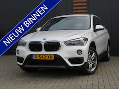 BMW X1 - xDrive20i High Executive Airco Cr-Control Panoramadak Trekh